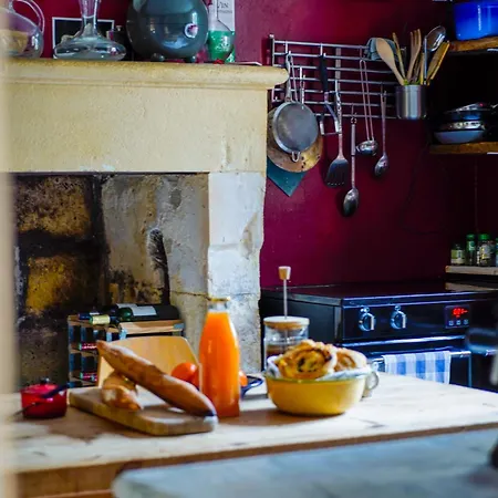 1 Rue Pasquet Pool With Kitchen بيت ضيافة 3*