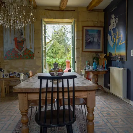 1 Rue Pasquet Pool With Kitchen بيت ضيافة 3*