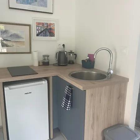 بيت ضيافة 1 Rue Pasquet Pool With Kitchen