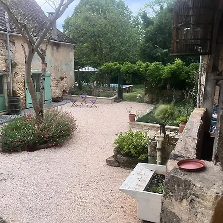 1 Rue Pasquet Pool With Kitchen بيت ضيافة 3*